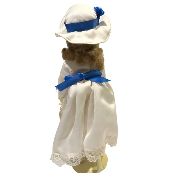 Royal Doulton and Nisbet 1981 Porcelain Doll White Lace Dress Hat Blue Ribbon - Picture 4 of 16